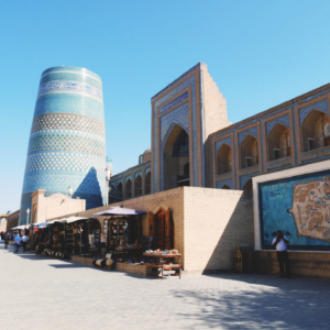 Xiva Bo'ylab Sayohat